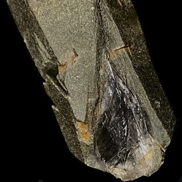 天然石  ガネーシュヒマール産  ヒマラヤ水晶 ポイント クローライトINクォーツ（26135）の画像