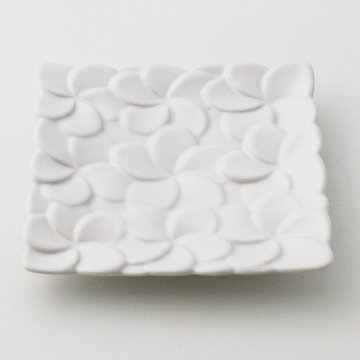ジェンガラ陶器 スクエアフランジパニプレート（13.5cm）の画像