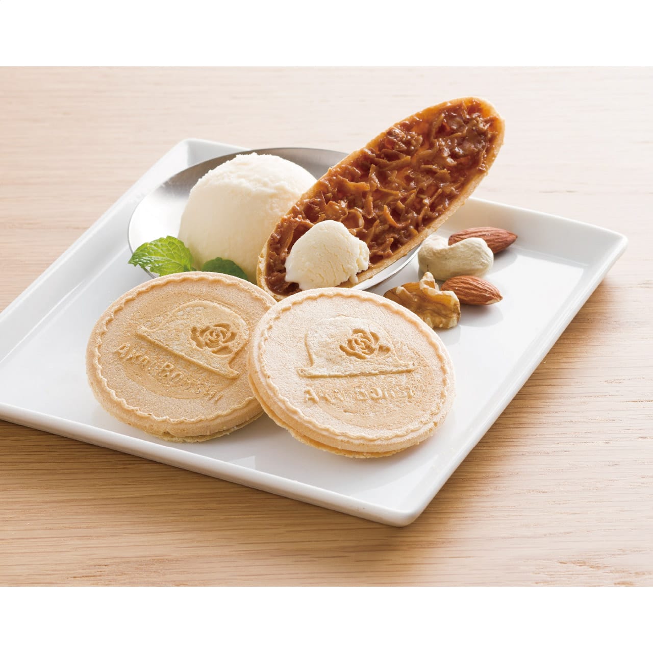 クッキア＆ナッティア 35枚入 赤い帽子の画像