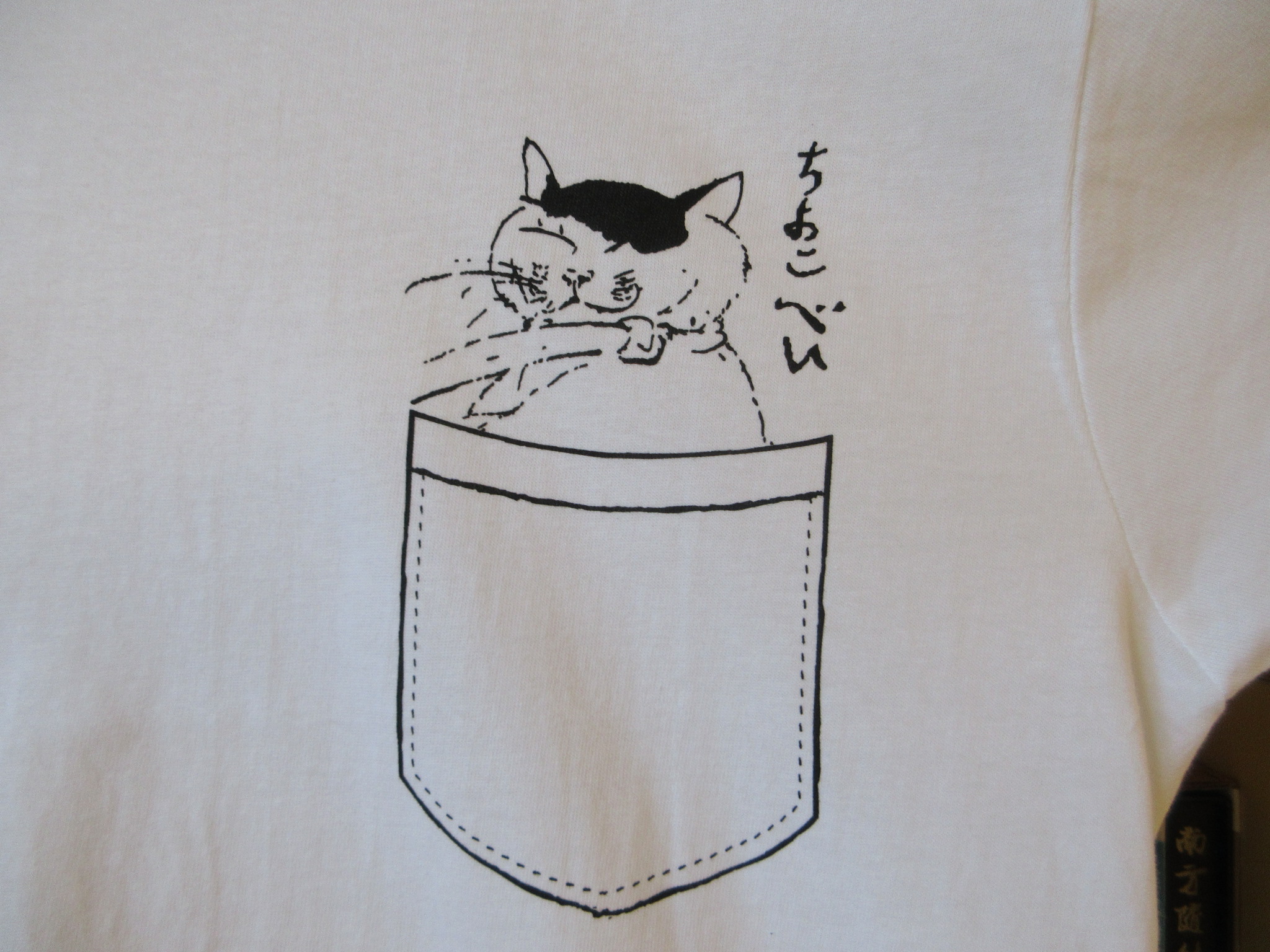 Tシャツ（猫）の画像