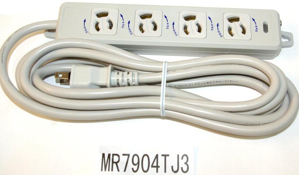 OAタップ 4口 抜け止め 3mコード付き アイボリー MR7904TJ3の画像