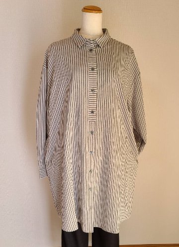 ロングブラウスの画像