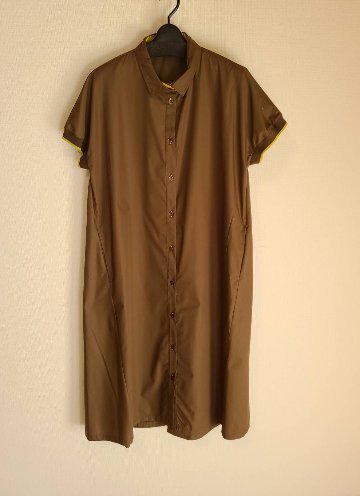 シャツワンピースの画像