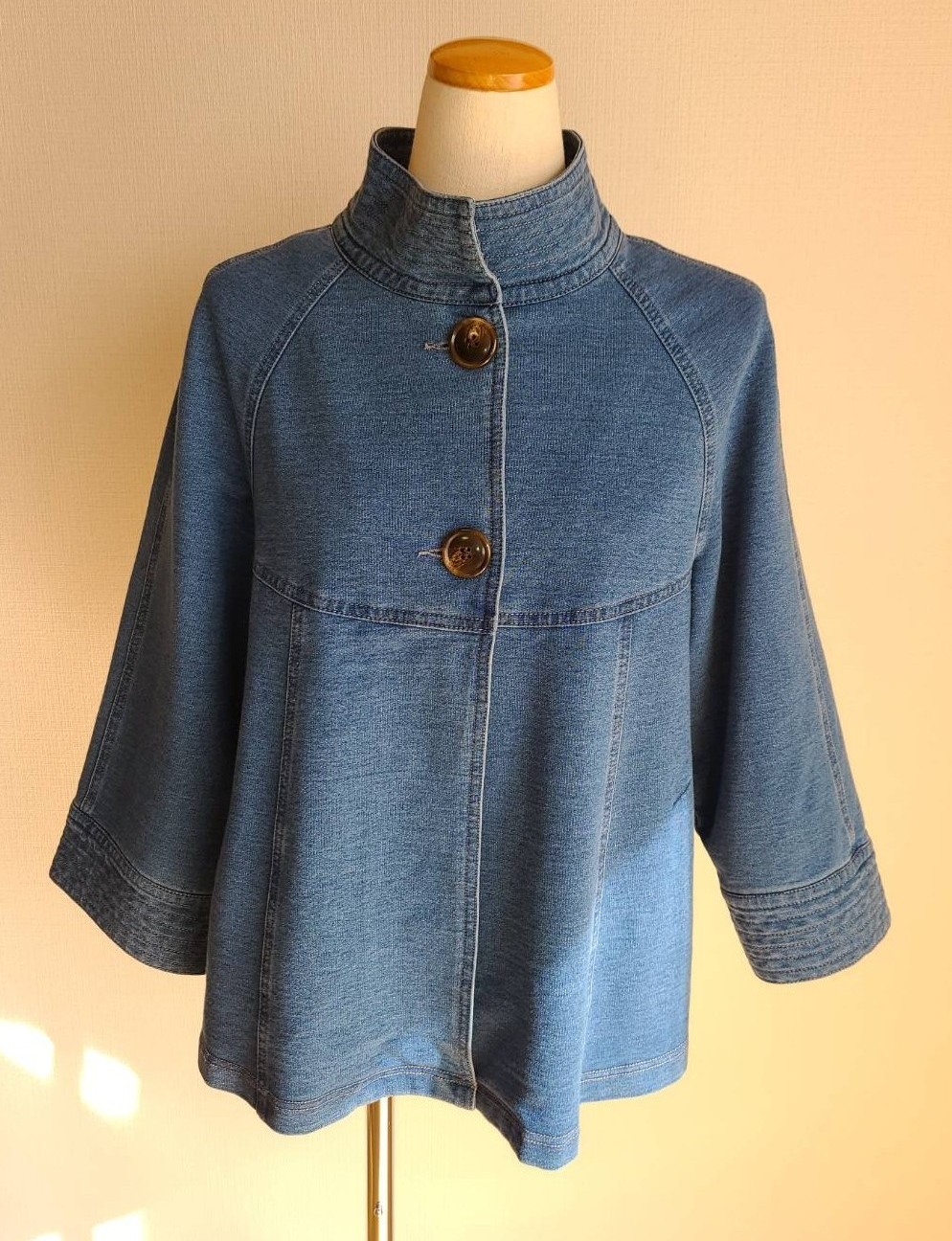 デニムジャケットの画像