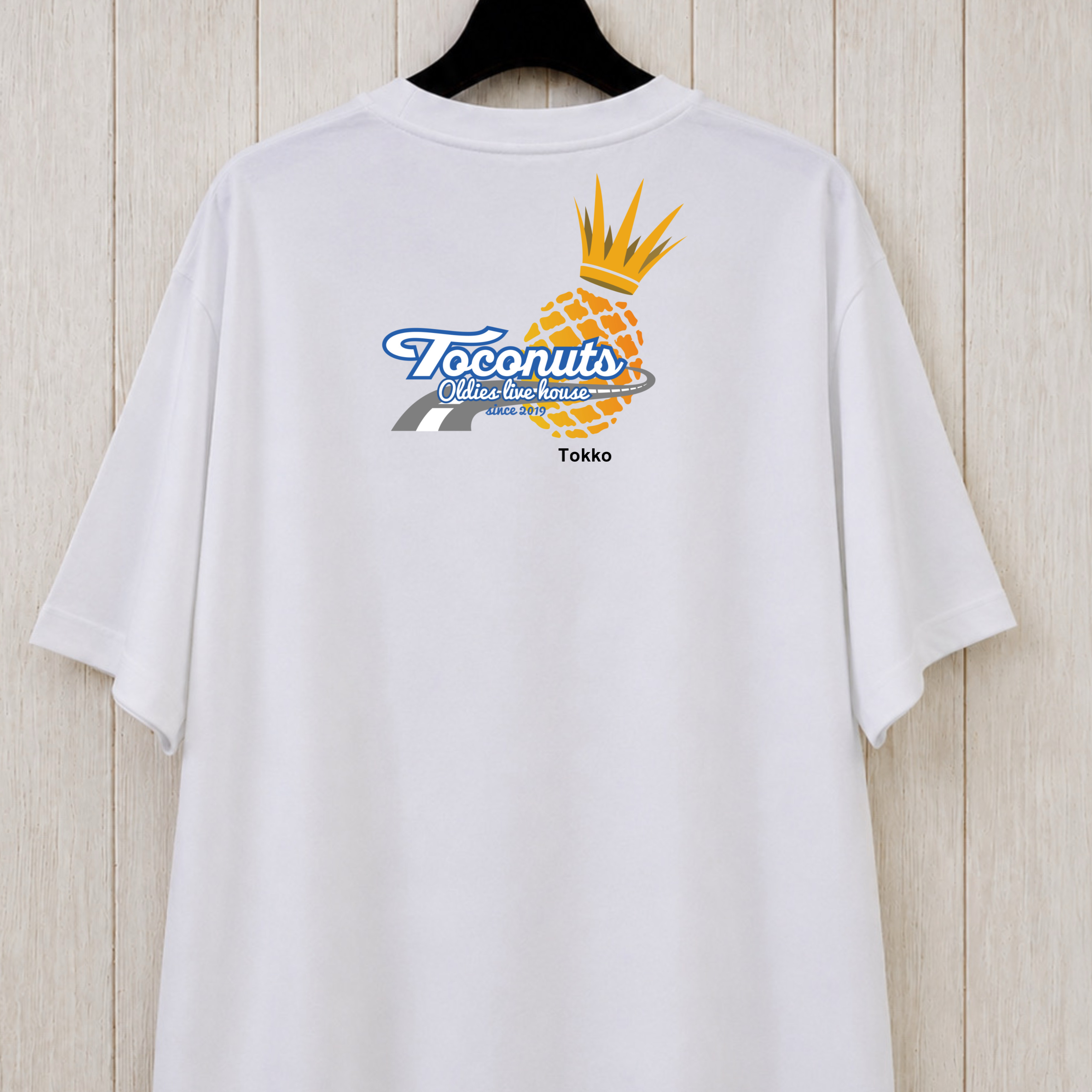 Toconuts公式グッズ｜T103 クラウン・ロード Tシャツの画像