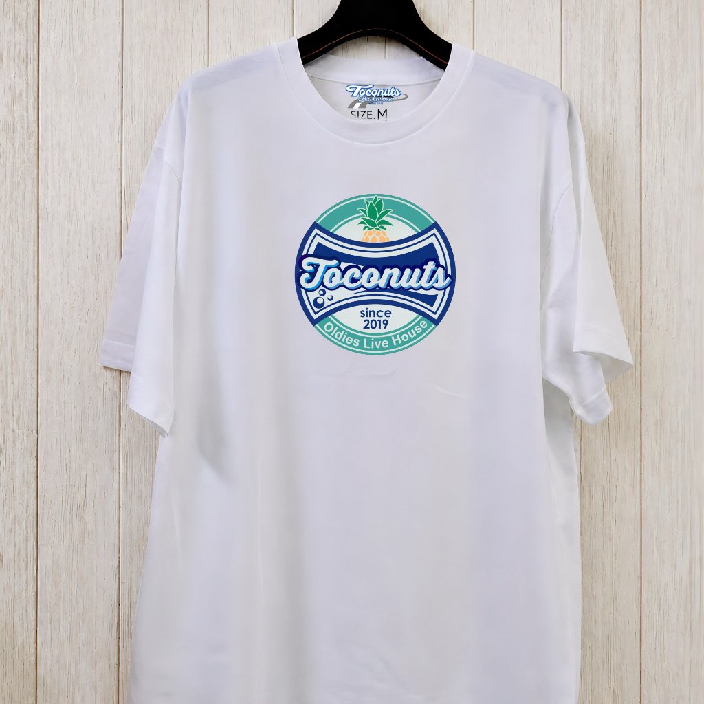 Toconuts公式グッズ｜T104 クラシック・エンブレム Tシャツの画像