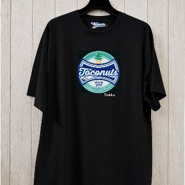 Toconuts公式グッズ｜T104 クラシック・エンブレム Tシャツの画像