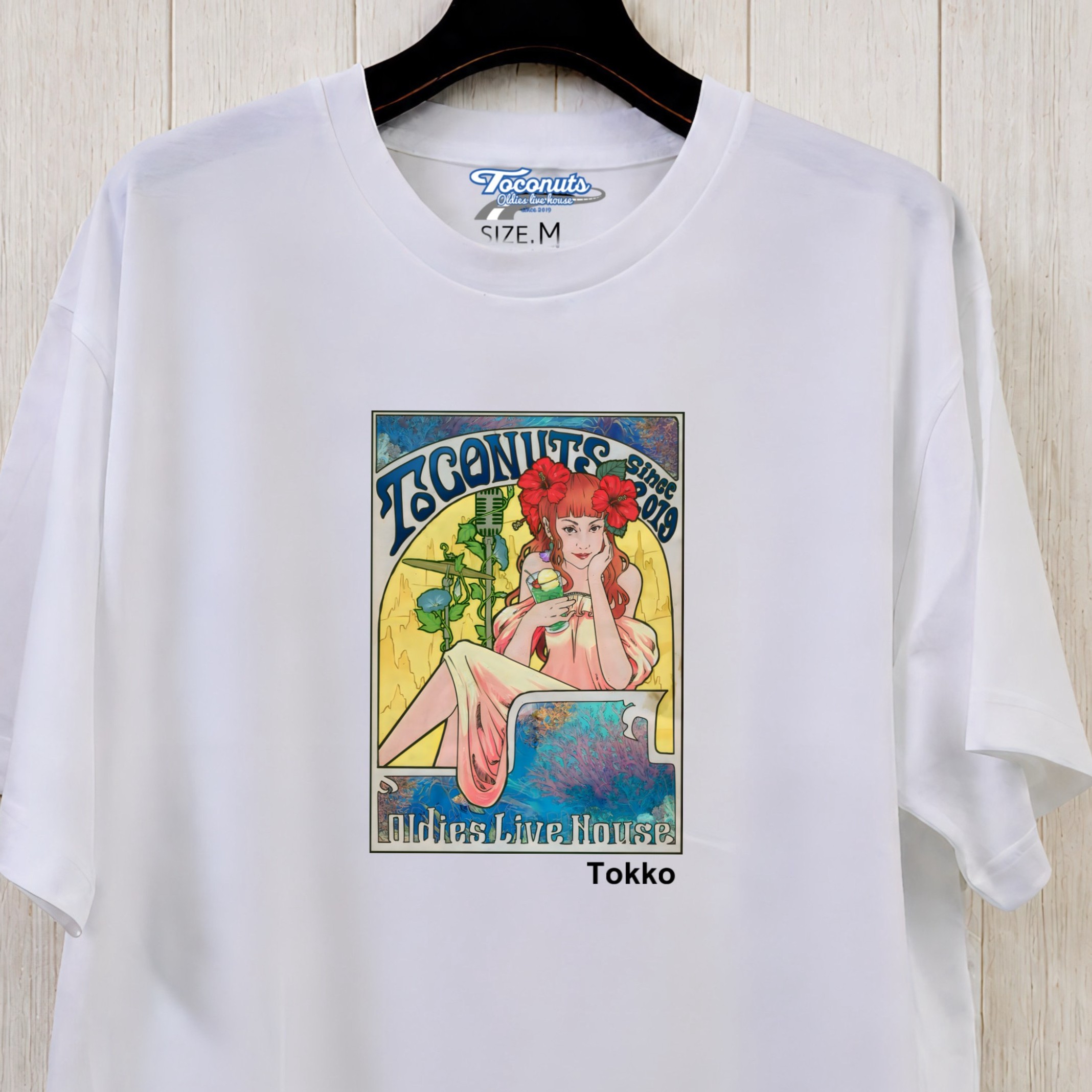 Toconuts公式グッズ｜T100 トロピカル・レトロガール Tシャツの画像