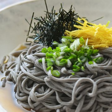 黒ごまうどん　200ｇの画像