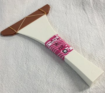 定番の長唄三味線用バチ 樹脂製 撥 小の画像