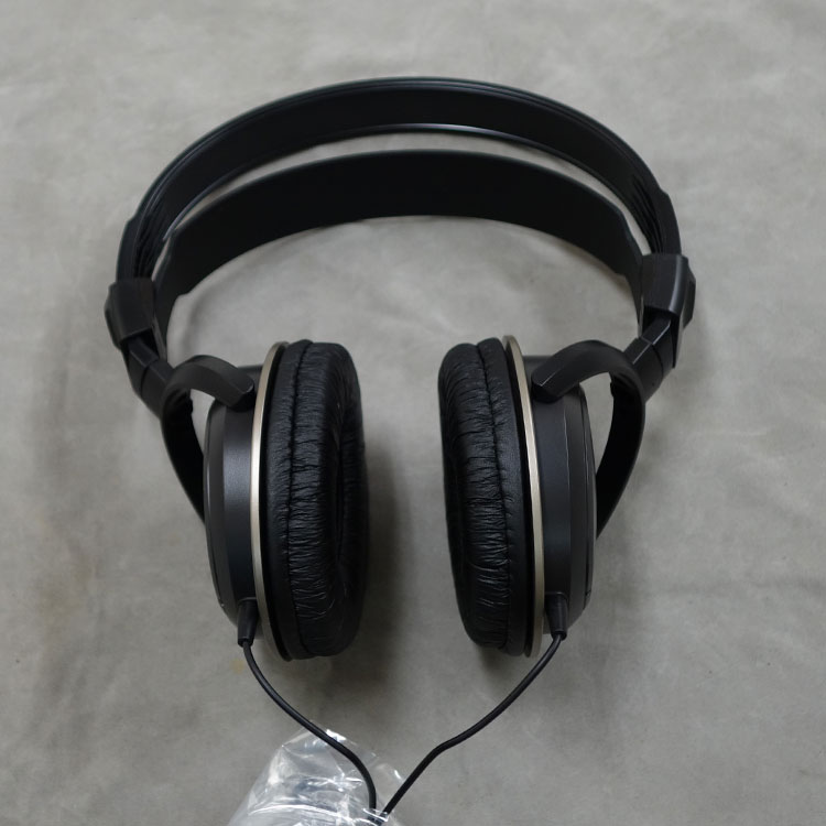audio-technica オーディオテクニカ ステレオヘッドホン 有線 ヘッドフォン 有線 安い 3極 密閉型 変換プラグ付属 ATH-AVC200の画像