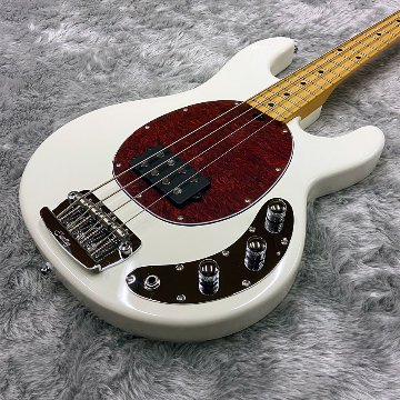 Sterling by MUSIC MAN エレキベース STINGRAY CLASSIC RAY24CA OWH スティングレイ スターリンの画像