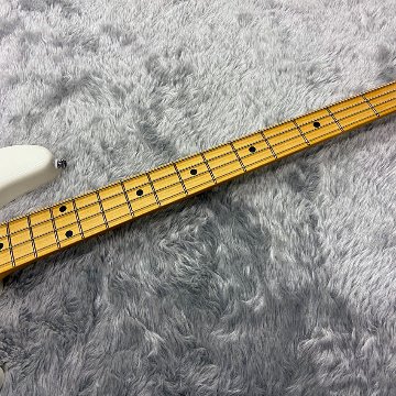 Sterling by MUSIC MAN エレキベース STINGRAY CLASSIC RAY24CA OWH スティングレイ スターリンの画像
