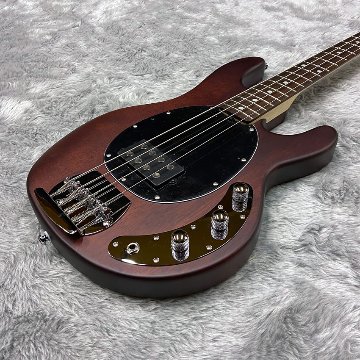 Sterling by MUSIC MAN エレキベース Ray4 Walnut Satin スティングレイの画像