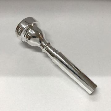 Schilke シルキー トランペット用 マウスピース MOST 4 モスト シリーズ SP 銀メッキ カラビナ付き マウスピースポーチセット 初心者から上級者までおすすめの画像