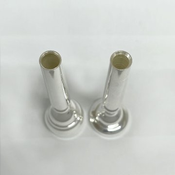 Schilke シルキー トランペット用 マウスピース 6A4Z Zシリーズ カラビナ付き マウスピースポーチセット リード奏者向け SP 銀メッキの画像