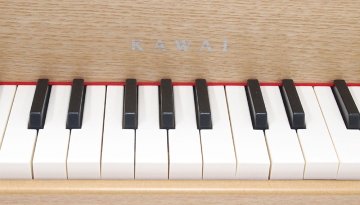 カワイ ミニグランドピアノ ナチュラル 木製 たのしいどうよう曲集セット 1144 どれみふぁシール付 クリスマス 誕生日 プレゼントの画像