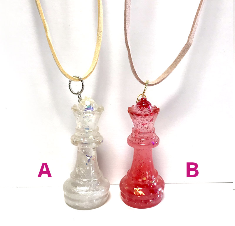 チェスバッグチャームの画像