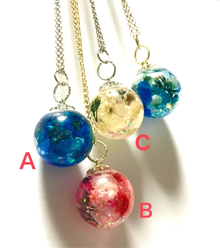 ハーバリウムネックレス大の画像