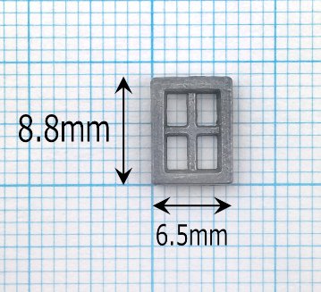 窓（４つ穴）6.5×8.8mm画像