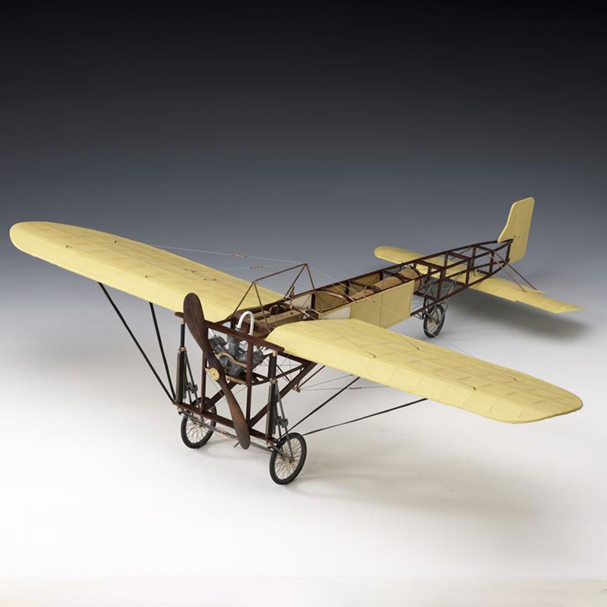 ブレリオ11（Bleriot XI)の画像