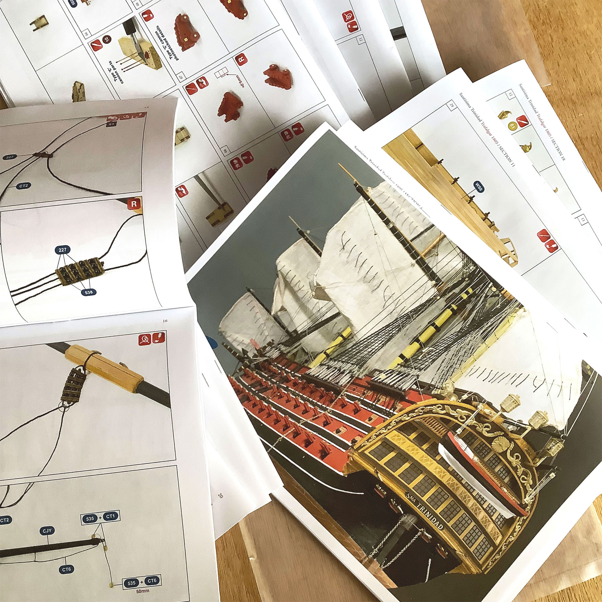 サンティシマ・トリニダー(リベットツール付き)の画像