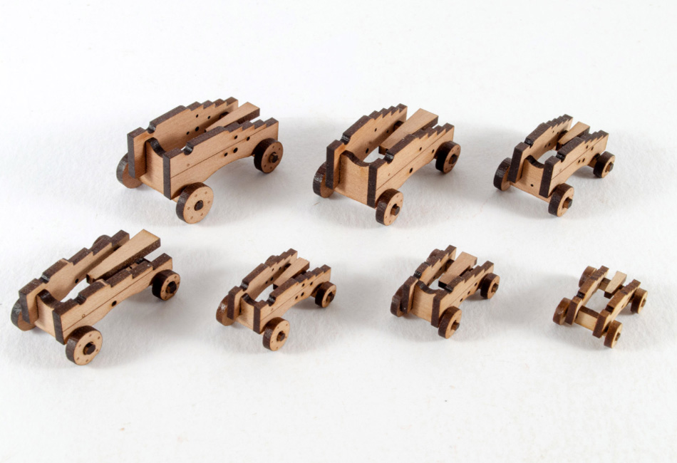 英国4ポンド砲架台1/64　2門分（キャリッジ部分のみ 16.1ｍｍ）の画像