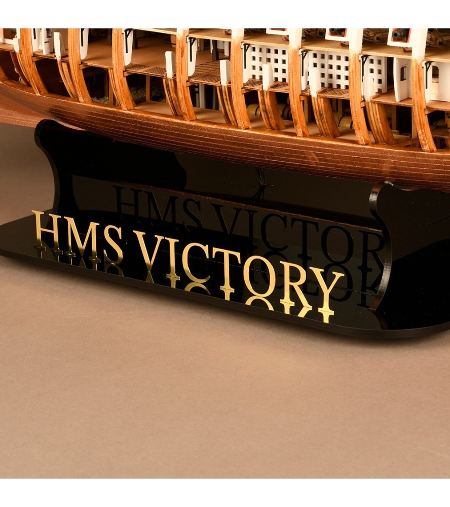 HMSビクトリーの画像