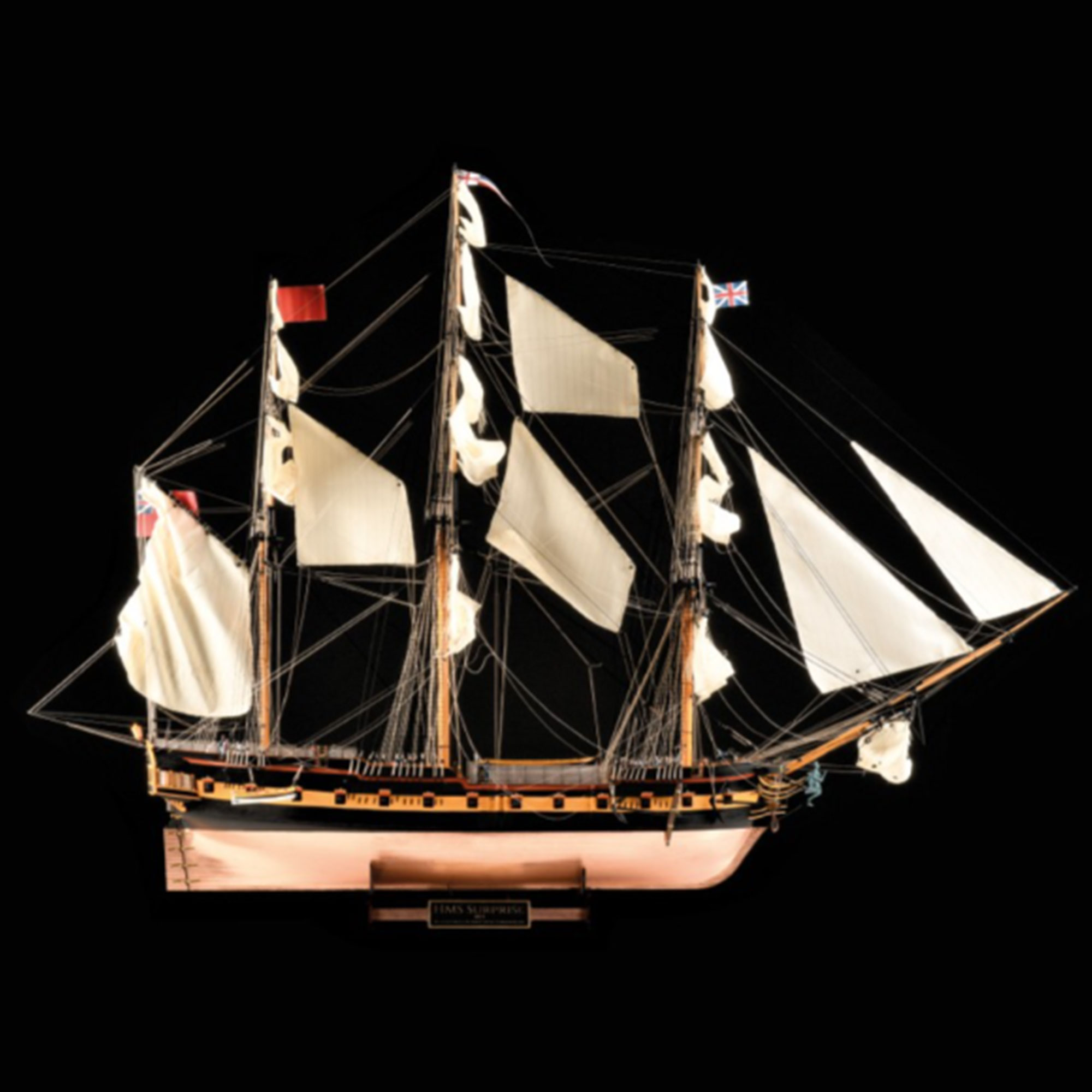 HMS サプライズの画像
