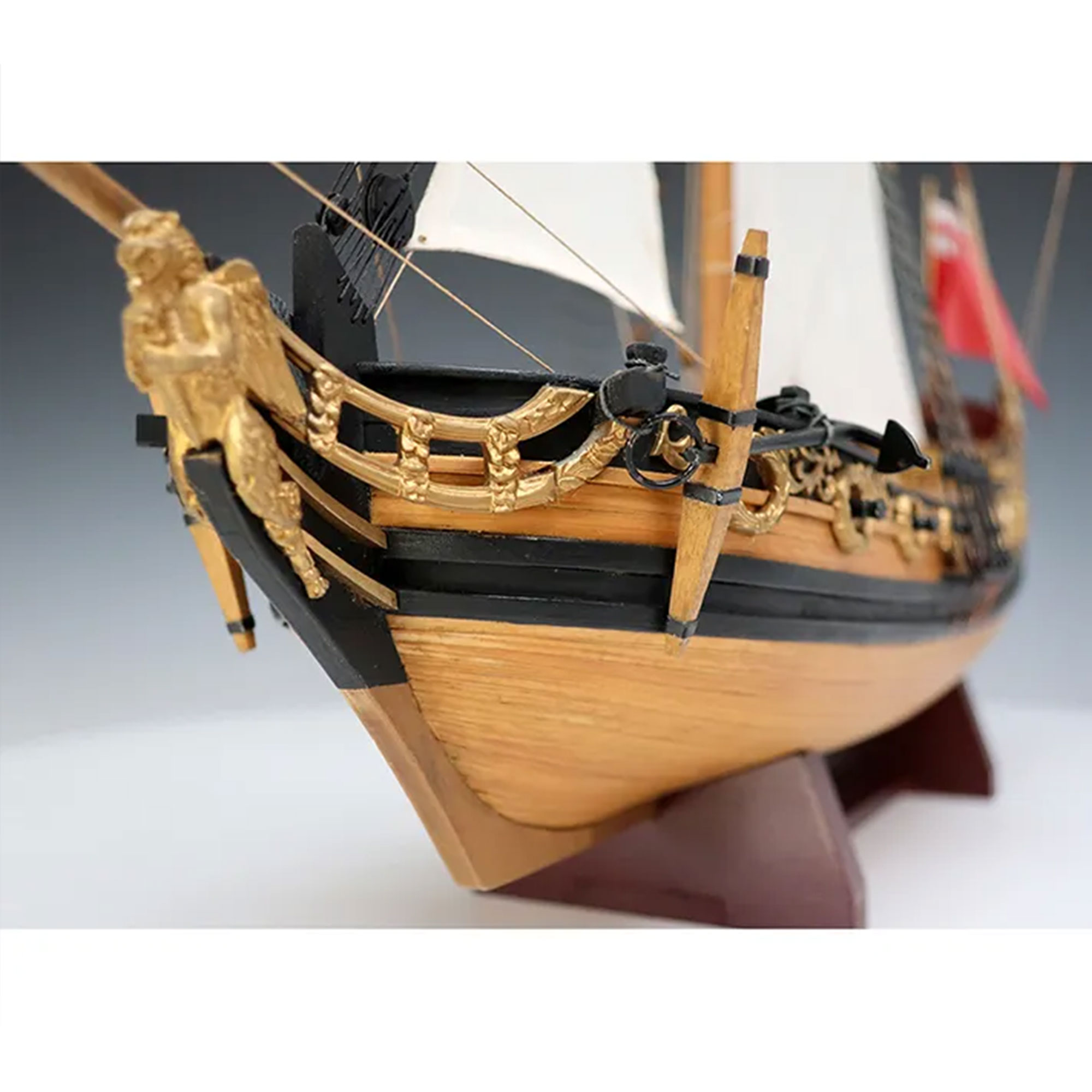 チャールズヨット1/64の画像