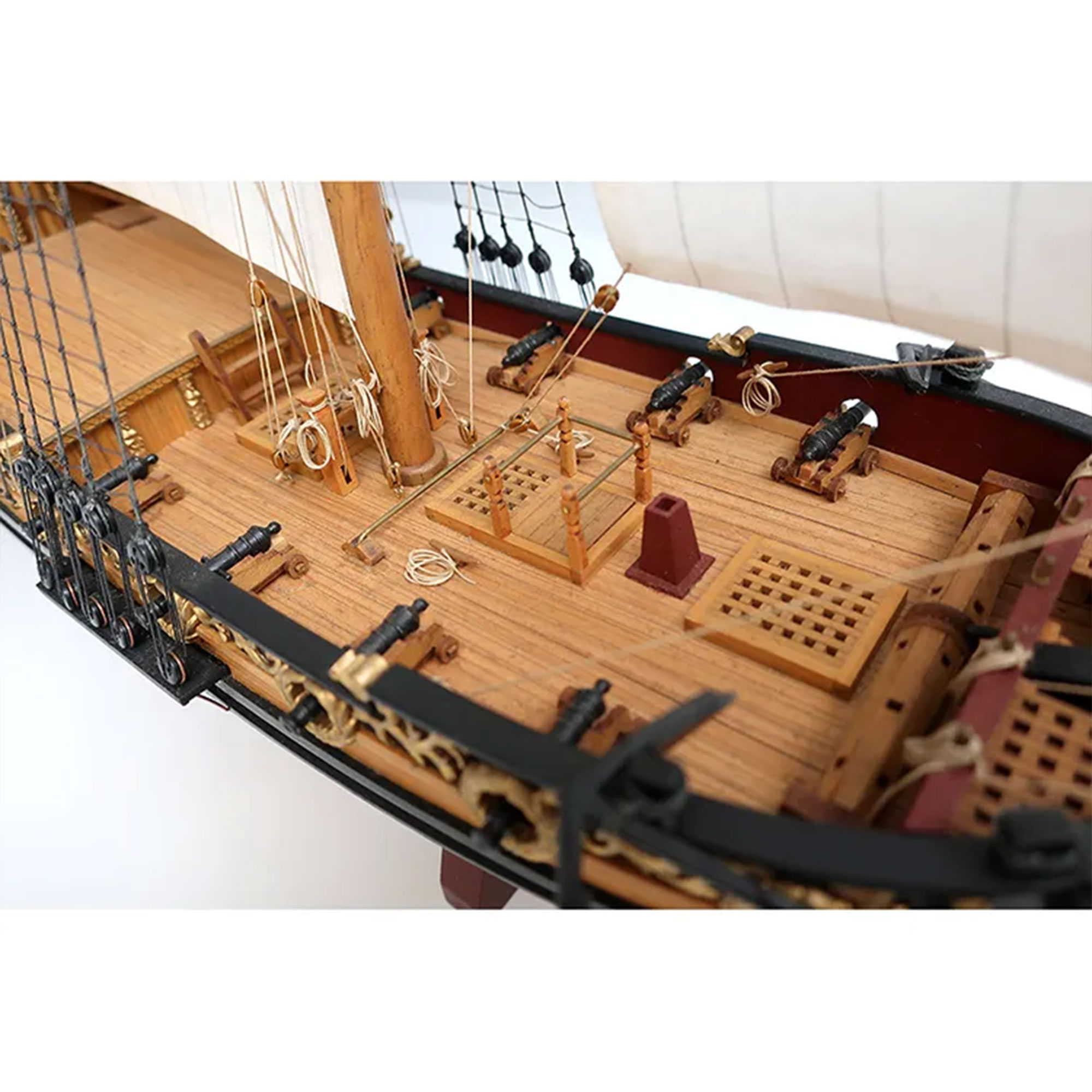 チャールズヨット1/64の画像