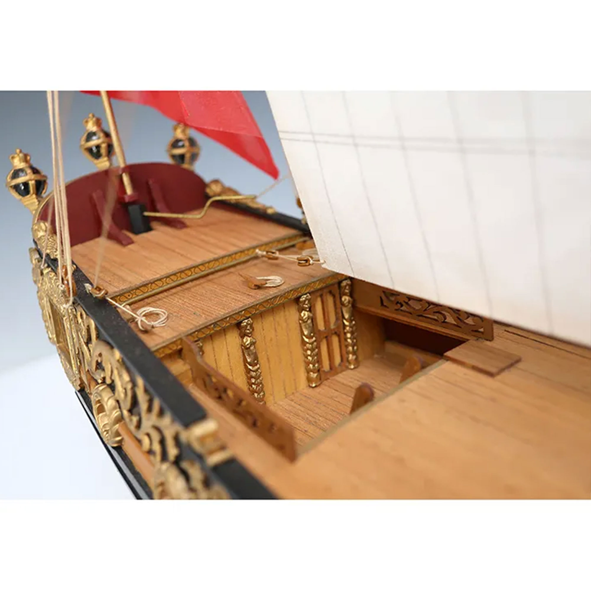 チャールズヨット1/64の画像