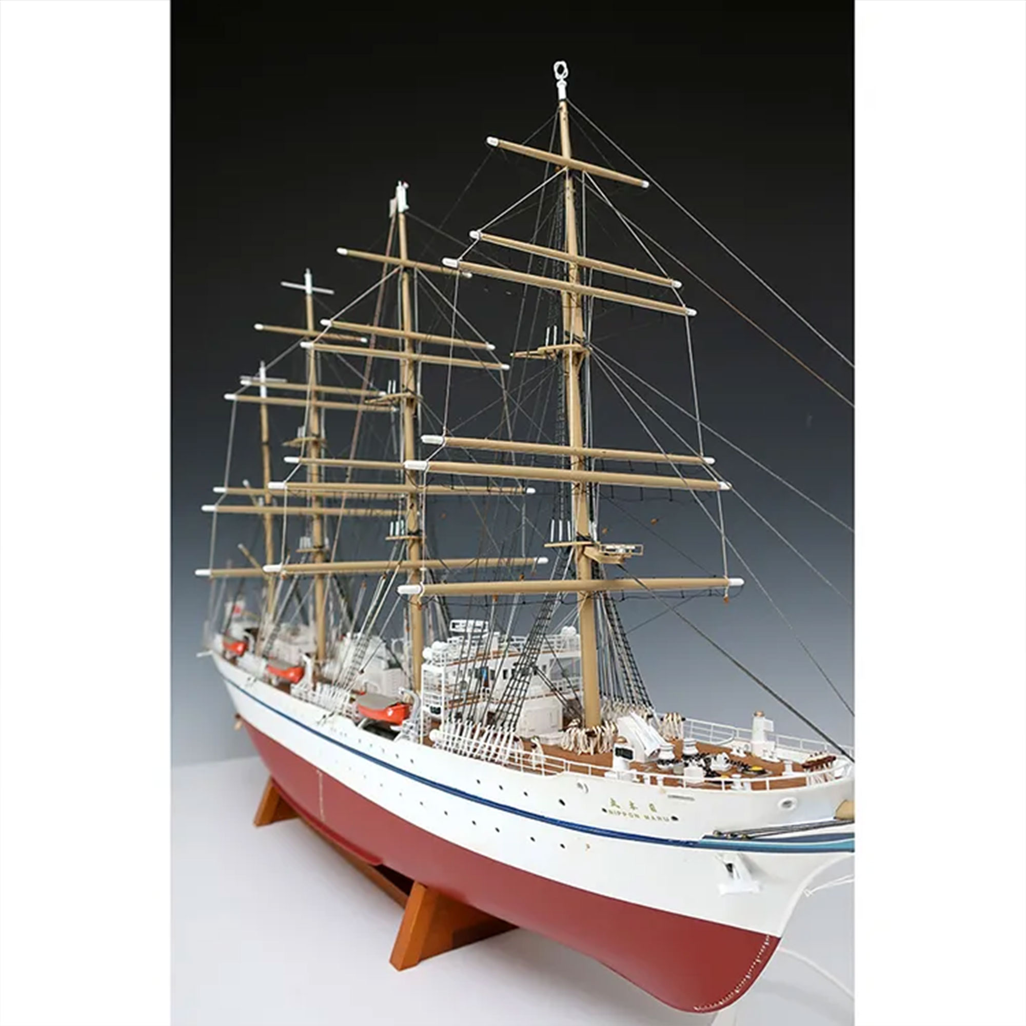 日本丸（帆無）1/160の画像