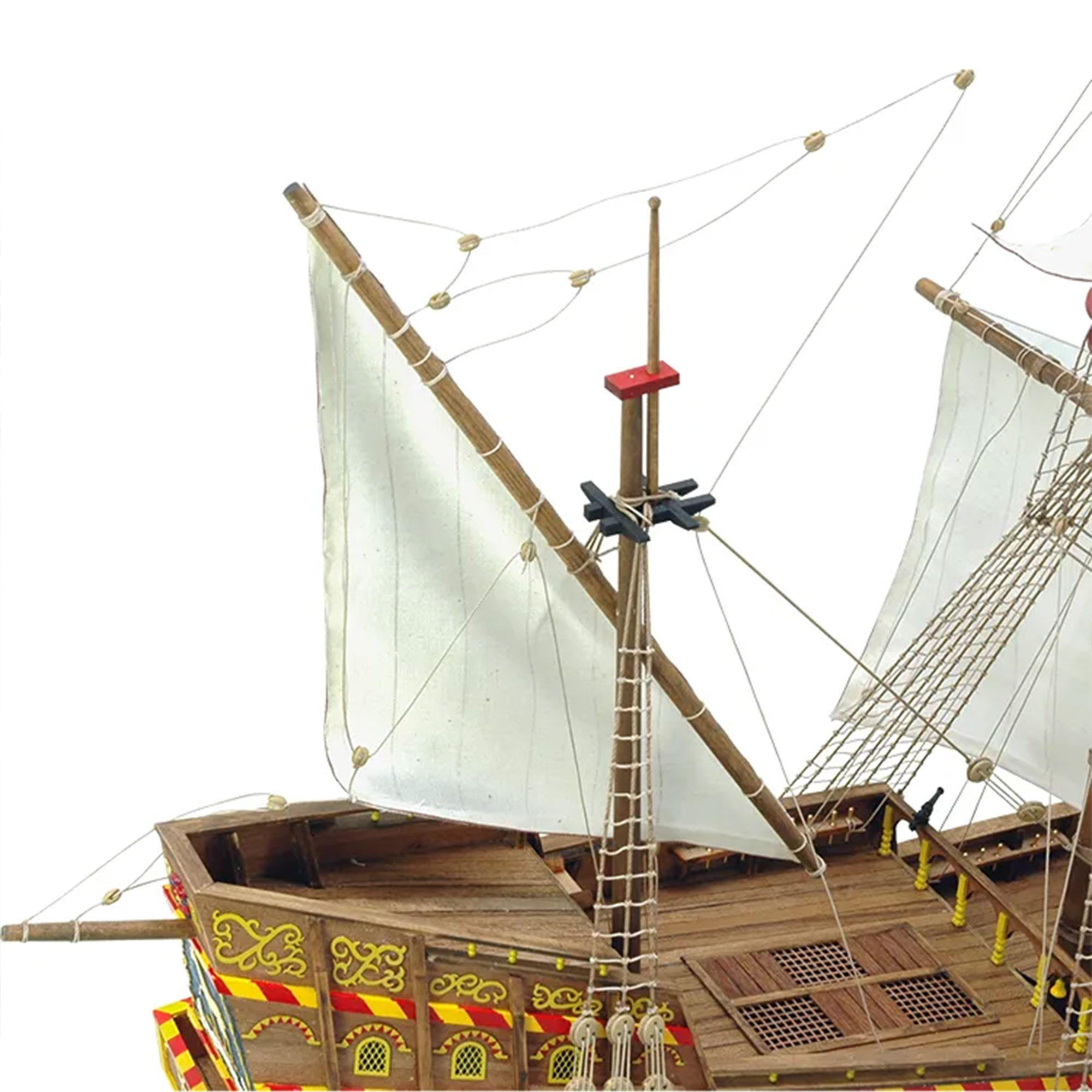 ゴールデンハインド1/50の画像