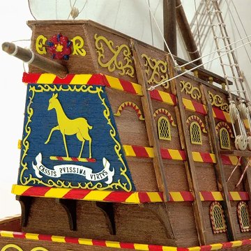 ゴールデンハインド1/50の画像