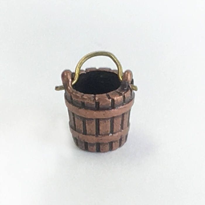 バケツ（金属製10mm：１個）の画像