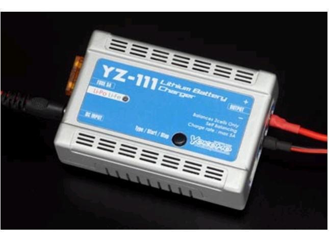 ヨコモ YZ-111 ヨコモ LiPo/LiFe バッテリー 充電器（在庫限り！特価品50%オフ！）の画像