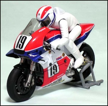シェブロン BSL039A 京商ハングオンレーサー用 ボディの画像