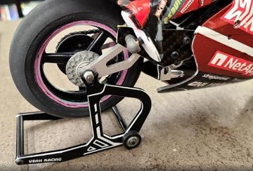 YeahRacing KYMC-001BK 京商 1/8 バイク用 アルミスタンド ブラックの画像