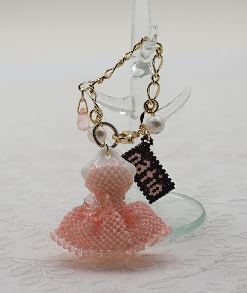 チャーミングドレス　花紅　ピンクの画像