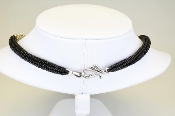 輪島の漆　漆黒フレーミングネックレスの画像