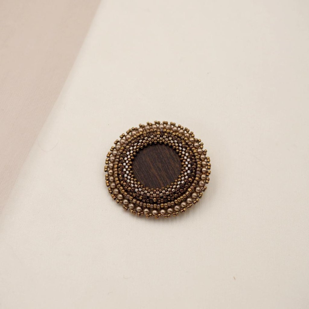 銘木　リグナムバイタブローチの画像