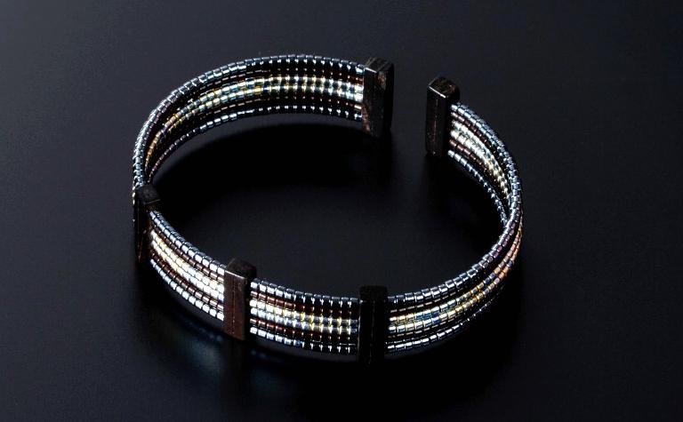 Swing ai ブレスレットB-305の画像