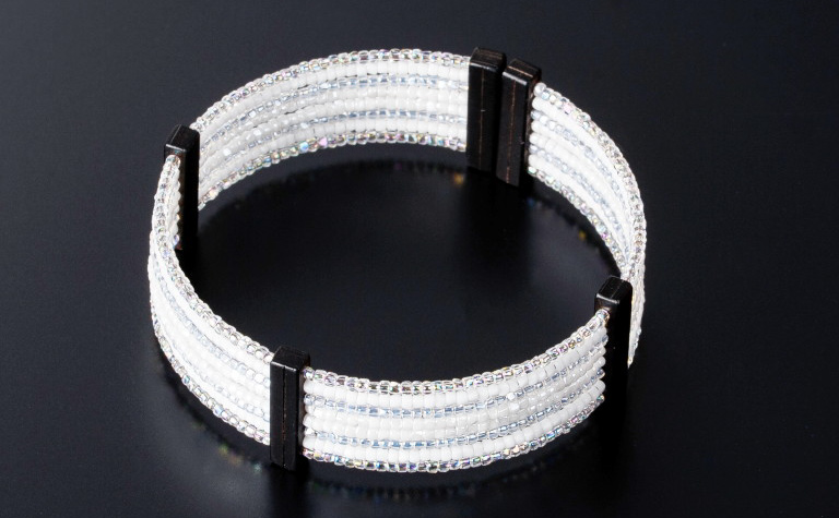 Swing ai ブレスレットB-306の画像