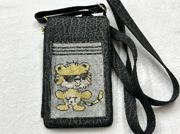 ビーズ織り本革スマホショルダーバッグ　受注生産品の画像