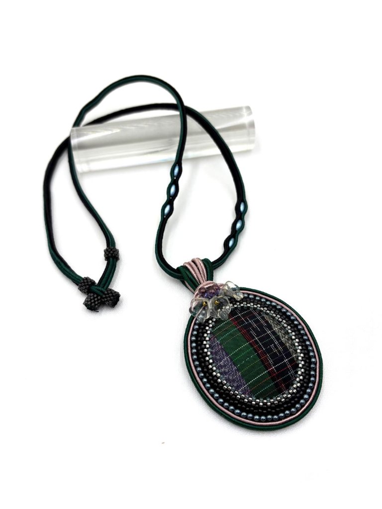 本場大島紬布カボションネックレスの画像