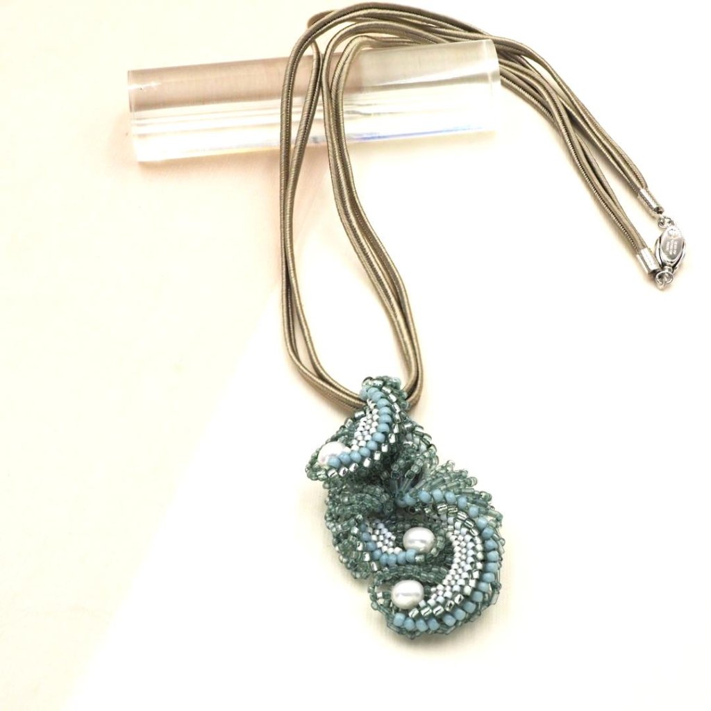 藍緑ネックレスBB-002の画像