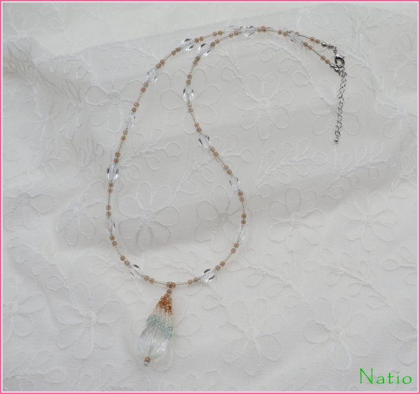 グラデーションドロップ　ネックレスの画像