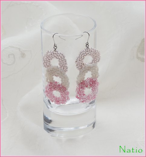 ３連リングのピアス　ピアスの画像