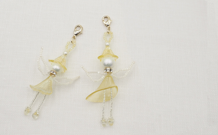 花の妖精・紅花　中・小の画像